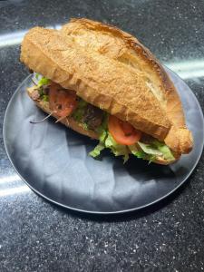 Yarım Ekmek Köfte | 190,00